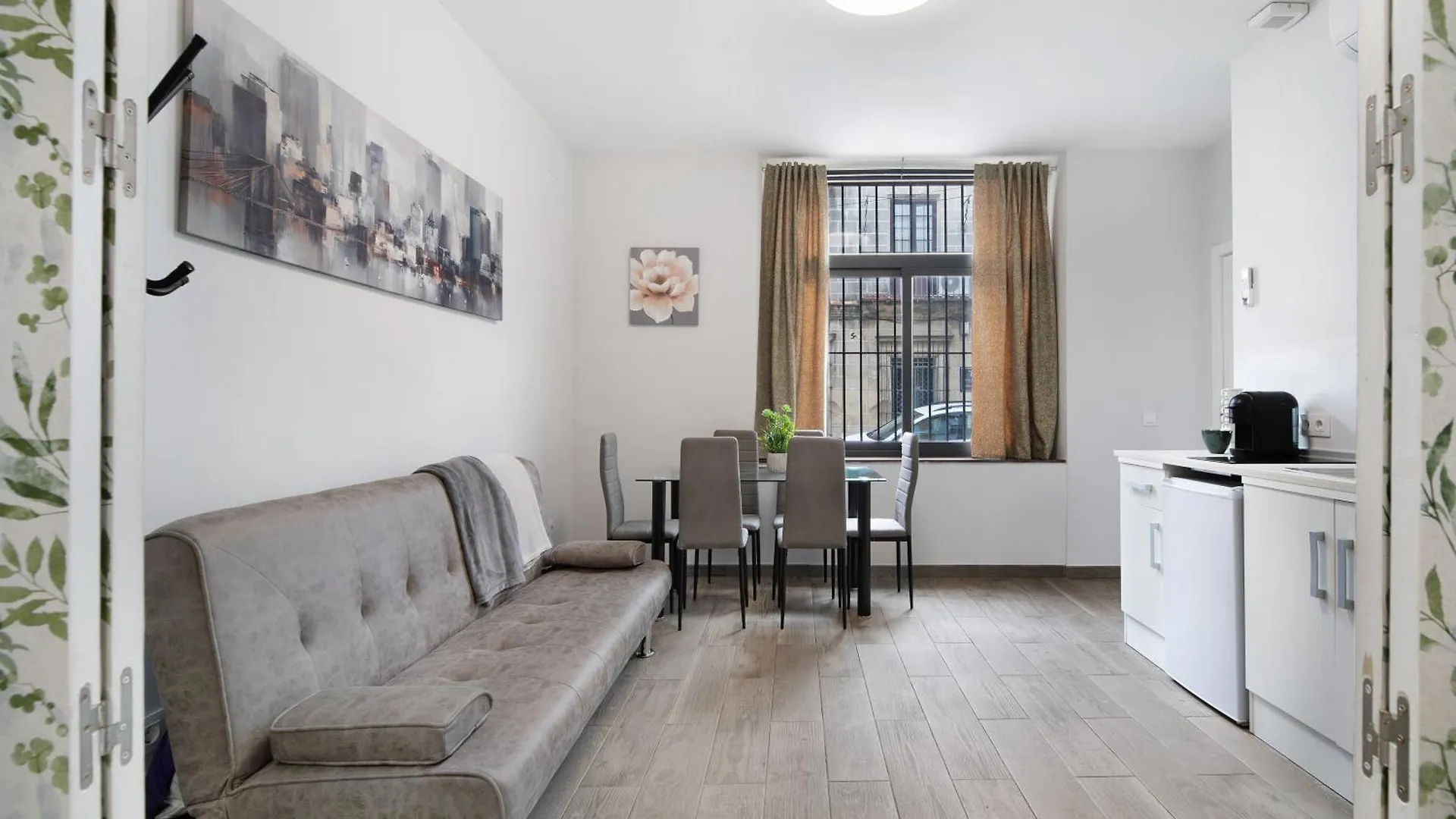 Apartamentos Centro Jerezano 2 contacts